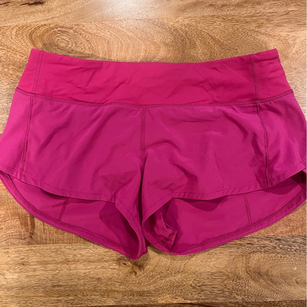 Lululemon Low Rise Speed Up Short 2.5 inch